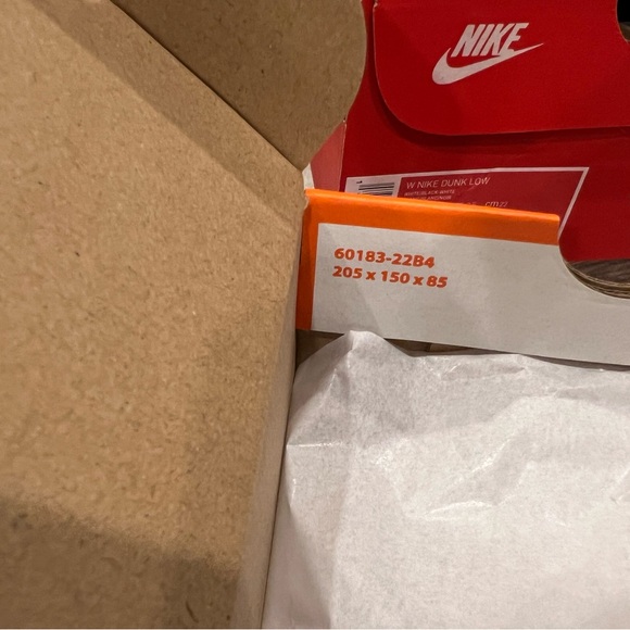 Nike Empty Shoe Boxes (set of 4) - Picture 10 of 10